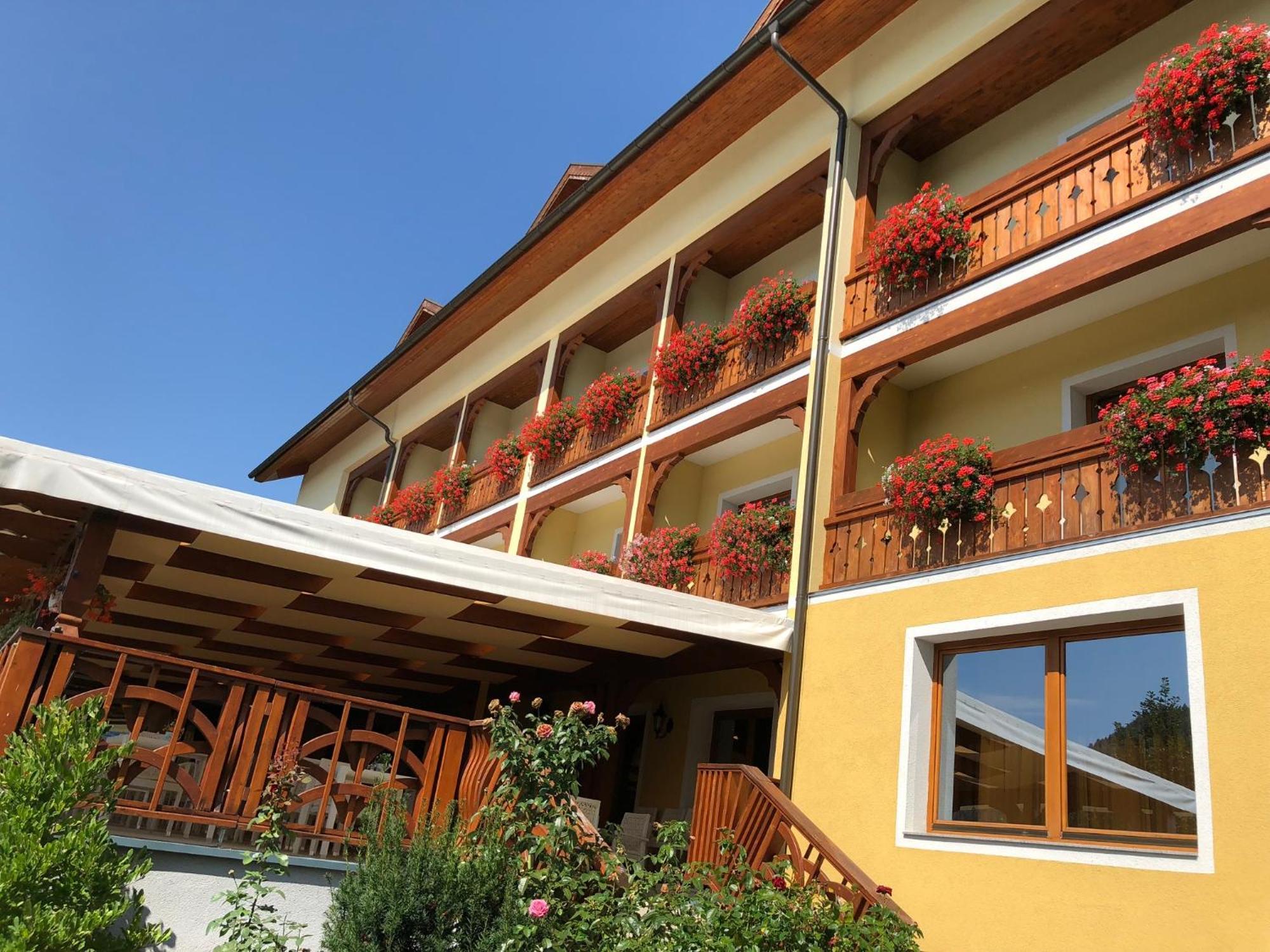 Hotel Alex Sankt Kanzian am Klopeiner See Exterior photo